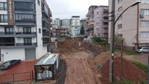 İzmit'te apartmanın istinat duvarı çöktü, binada yaşayanlar mağdur