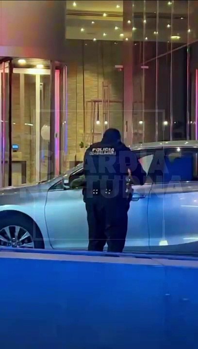 #Preliminar Con un impacto de bala en la espalda fue herido un hombre afuera del hotel Westin, justo en las inmediaciones de la Expo Guadalajara #GuardiaNocturna