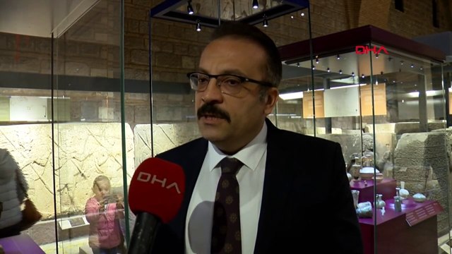 ANKARA-İadesi sağlanan Herakles heykeli ve Altın taç, 'Kaçış Yok' sergisinde