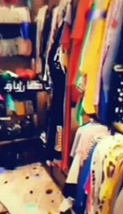 هوة الديوث مكنش شايفك وانتو برا اتفاجئ عاللايف يبقة مكنتوش برا ومكنش فيه قريان فاتحة اساسا 