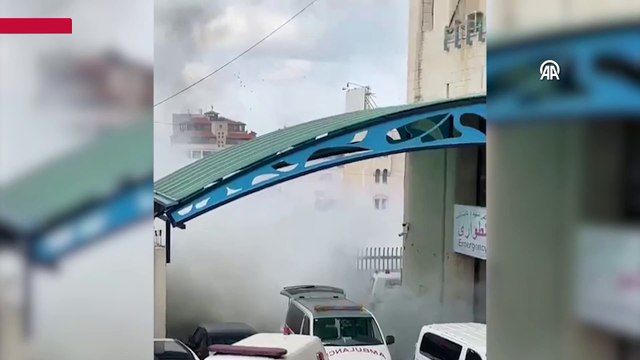 İsrail şimdi de bir hastanenin acil girişine göz yaşartıcı gaz attı