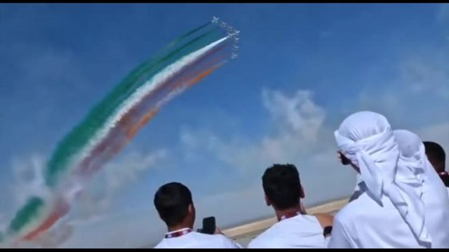 Lo spettacolo delle Frecce Tricolori al Dubai Air Show 2023