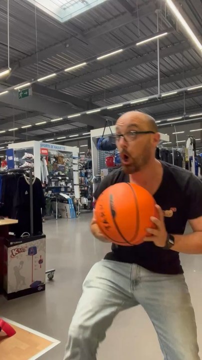 Regarde jusqu'a la fin ! Ce balon incroyable