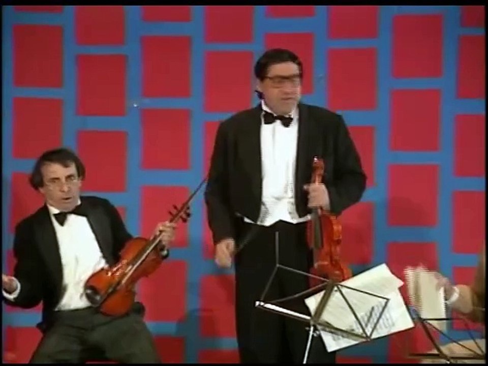 ΑΥΤΟΣ ΑΥΤΗ ΚΑΙ ΤΟ ΒΙΟΛΙ ΤΟΥΣ - 1986 - VHSRip - 720x564