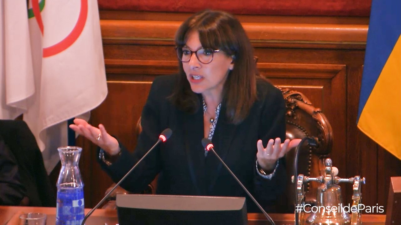 Tahitigate : Anne Hidalgo tacle le « Dati show »