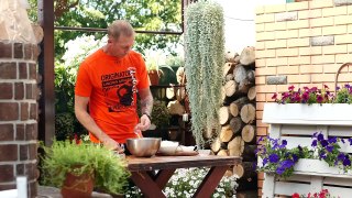 Battle of who can cook a burger better_ husband or wife.ishowspeed