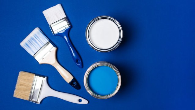 Oil-Based Paint vs. Water-Based Paint: What's the Difference?