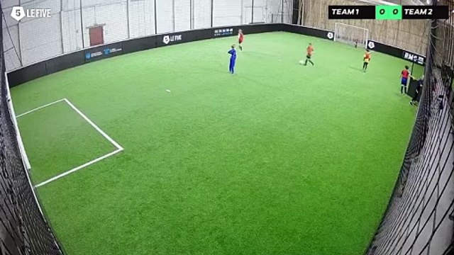 Pierre 5 25/10 à 11:40 - Football Terrain 6 (LeFive Rouen)