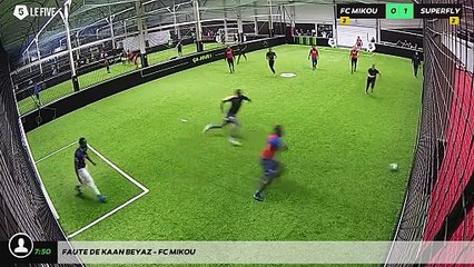 Faute de Kaan BEYAZ - FC MIKOU