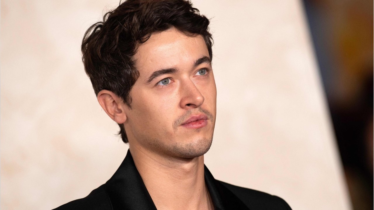 Voici - Hunger Games : qui est Tom Blyth, l’interprète de Coriolanus Snow ?