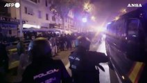 Spagna, a Madrid scontri tra polizia e manifestanti anti-amnistia catalana