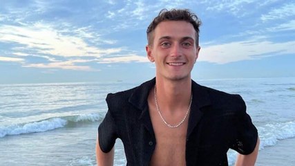 Nouveau scandale dans Les Cinquante : Nicolas Couteau s'embrasse avec une autre participante du show !