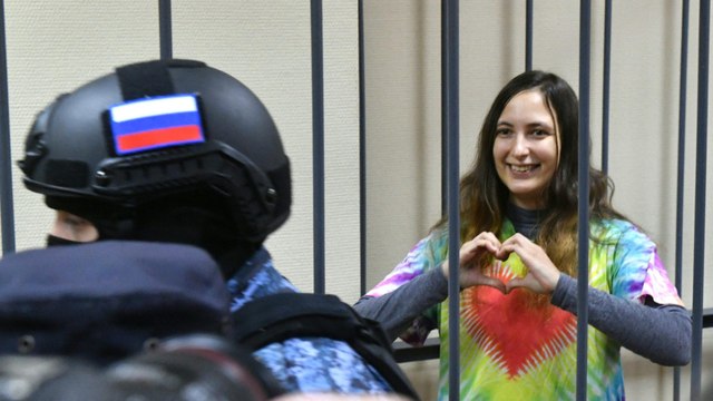 Kriegs-Protest im Supermarkt: Lange Haft für russische Künstlerin