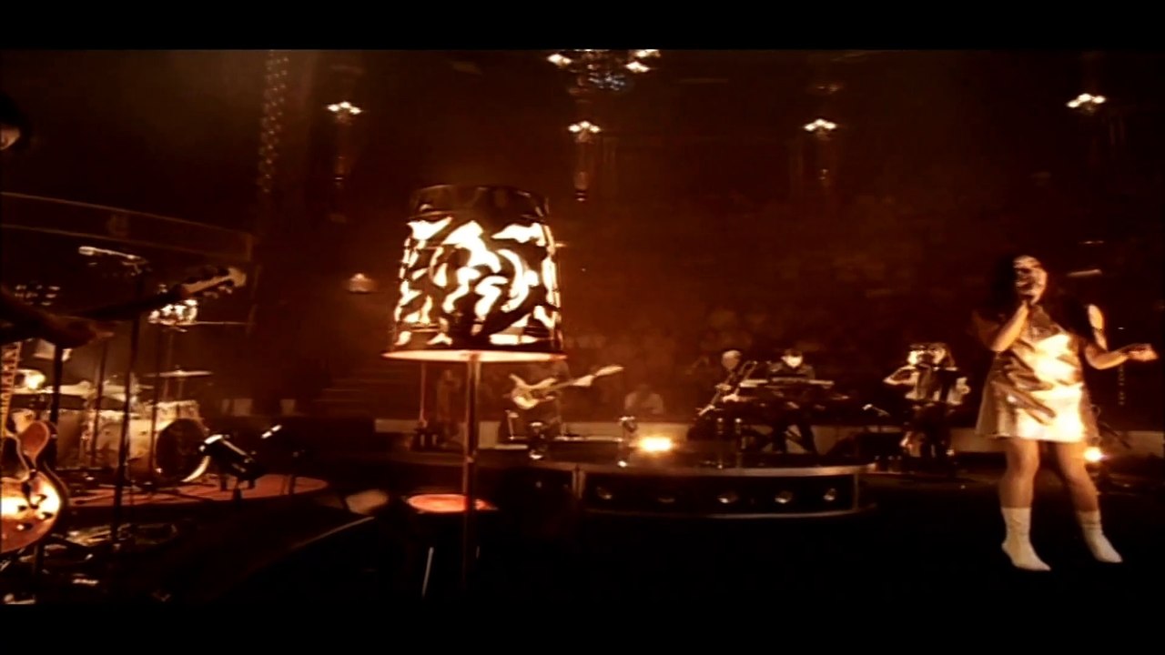 OLIVIA RUIZ — Putain de Toi – (Georges Brassens) | OLIVIA RUIZ : CHOCOLAT SHOW! | (mai 2007)