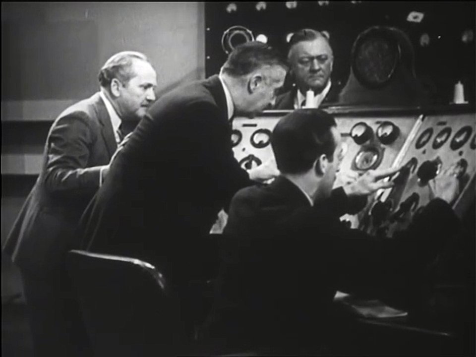 Flash Gordon (1936) Episode 11 - In The Claws Of The Tigron