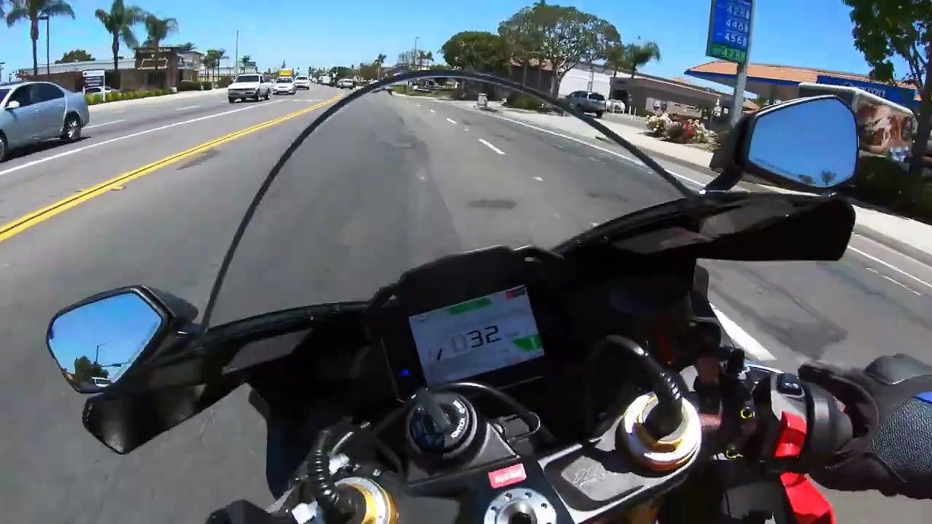 2021 Aprilia RSV4 Factory Review | MC Commute - video Dailymotion