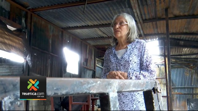 tn7-Costureras-de-Alajuelita-que-perdieron-casa-y-taller-piden-ayuda-para-volver-a-levantarse-141123