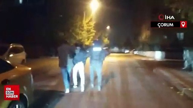 Çorum'da çocuklara silah satan şahsın evine baskın