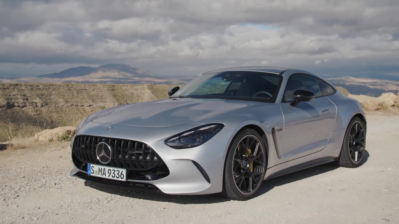 The new Mercedes-AMG GT 63 4MATIC+ Coupe Design in Hightech Silver