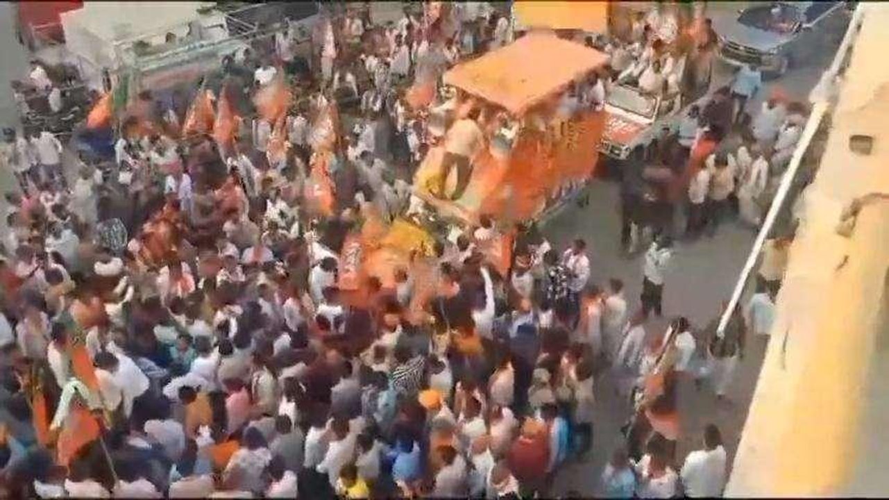 चित्तौड़गढ़: BJP प्रदेशाध्यक्ष जोशी का रोड शो, प्रत्याशी धाकड़ के समर्थन में किया जनसंपर्क
