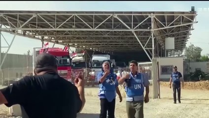 İsrail, yardım taşıyan kamyonların çalışması için Gazze'ye sınırlı miktarda yakıt girişine izin verecek