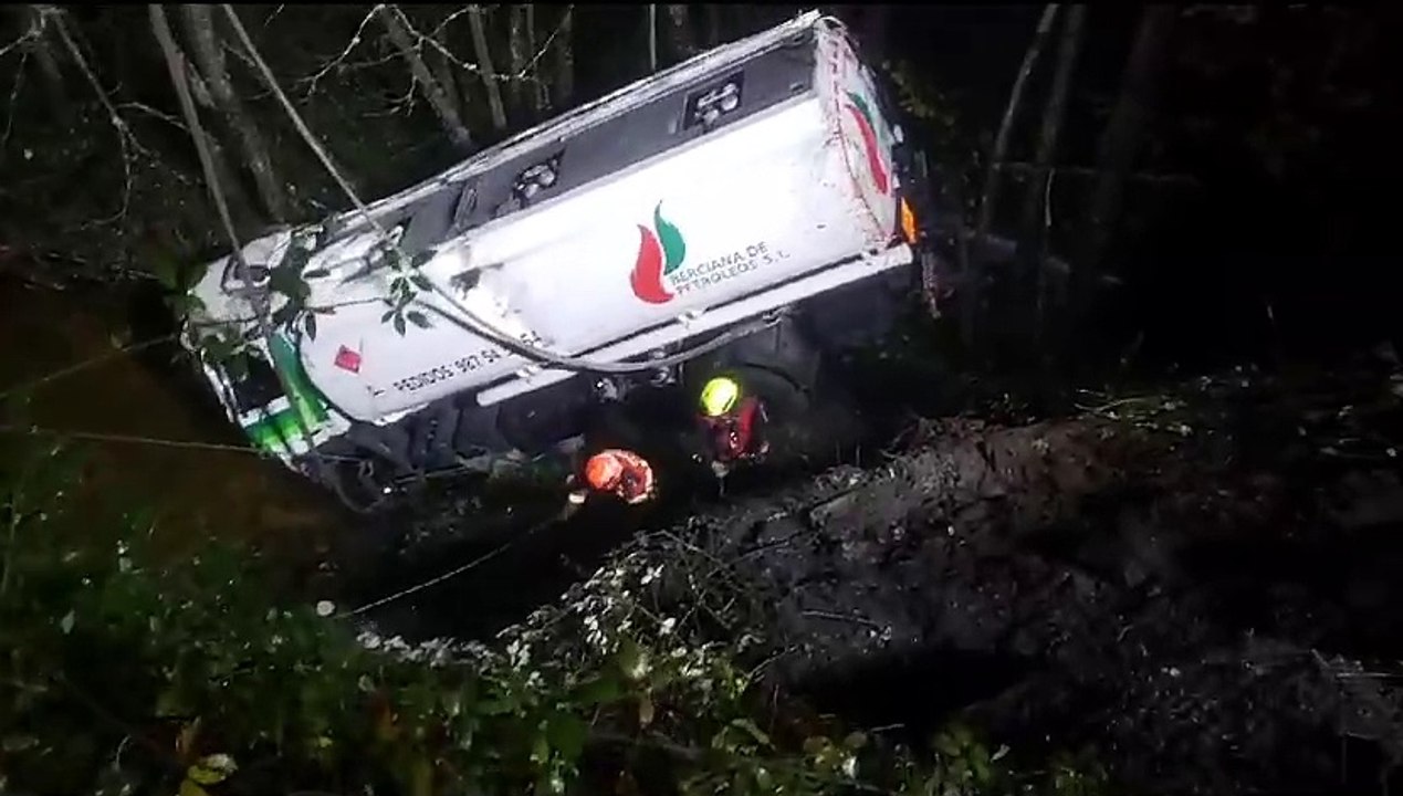CAMION CISTERNA (1)