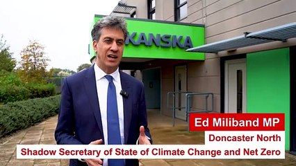 MP Ed Miliband visits Skanska’s piling and steelwork fabrication’s facility in Bentley