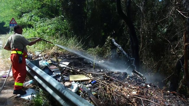 Piromane incastrato dalle telecamere di videosorveglianza