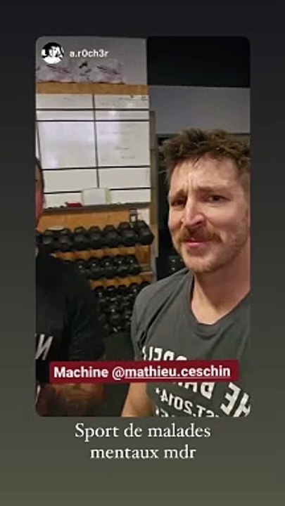 En effet, celui qui est en passe de devenir papa pour la première fois s'affiche en ce moment très proche d'un homme très beau et très musclé, agriculteur comme lui.Mathieu (L'amour est dans le pré) s'affiche très proche d'un certain Anthony. Instagram