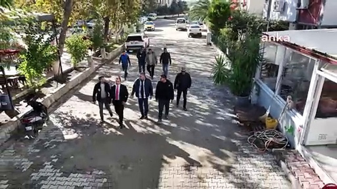 Edremit Belediyesi Altınkum Mahallesi'nde Yol Çalışmalarına Devam Ediyor