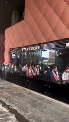 Vurmadılar, kırmadılar! AK Gençlik'ten örnek Starbucks eylemi