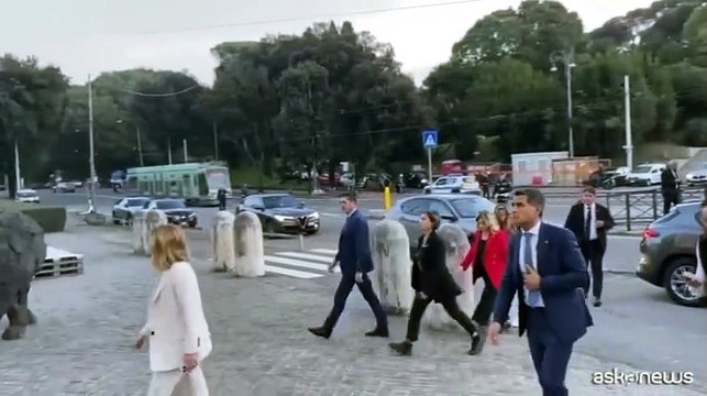 Giorgia Meloni alla mostra su Tolkien alla Gnam, visita privata