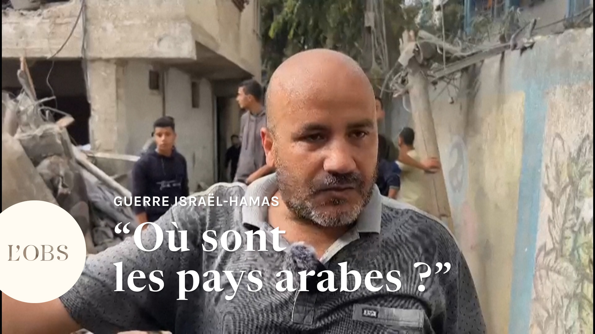 A Gaza, des Palestiniens retirent des enfants de sous les décombres