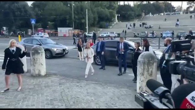 Giorgia Meloni alla mostra su Tolkien alla Gnam, visita privata