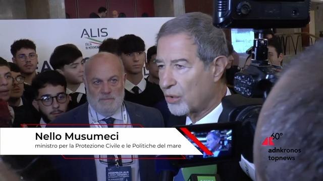 Musumeci (Ministro): “Un approccio culturale diverso può fare la differenza per la sostenibilità dei mari”
