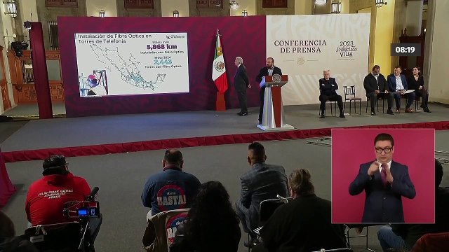 CFE revela los dos millonarios contratos que firmó con Starlink, de Elon Musk