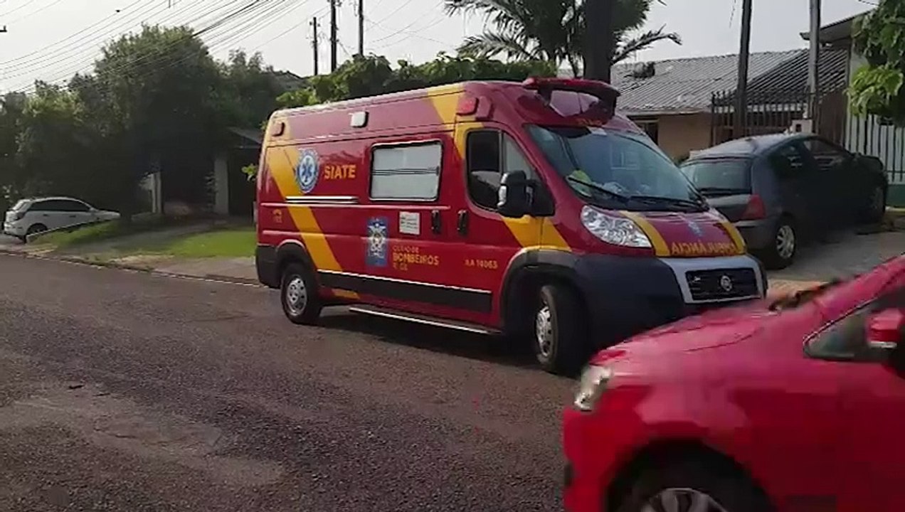 Homem fica ferido ao cair de telhado no Floresta