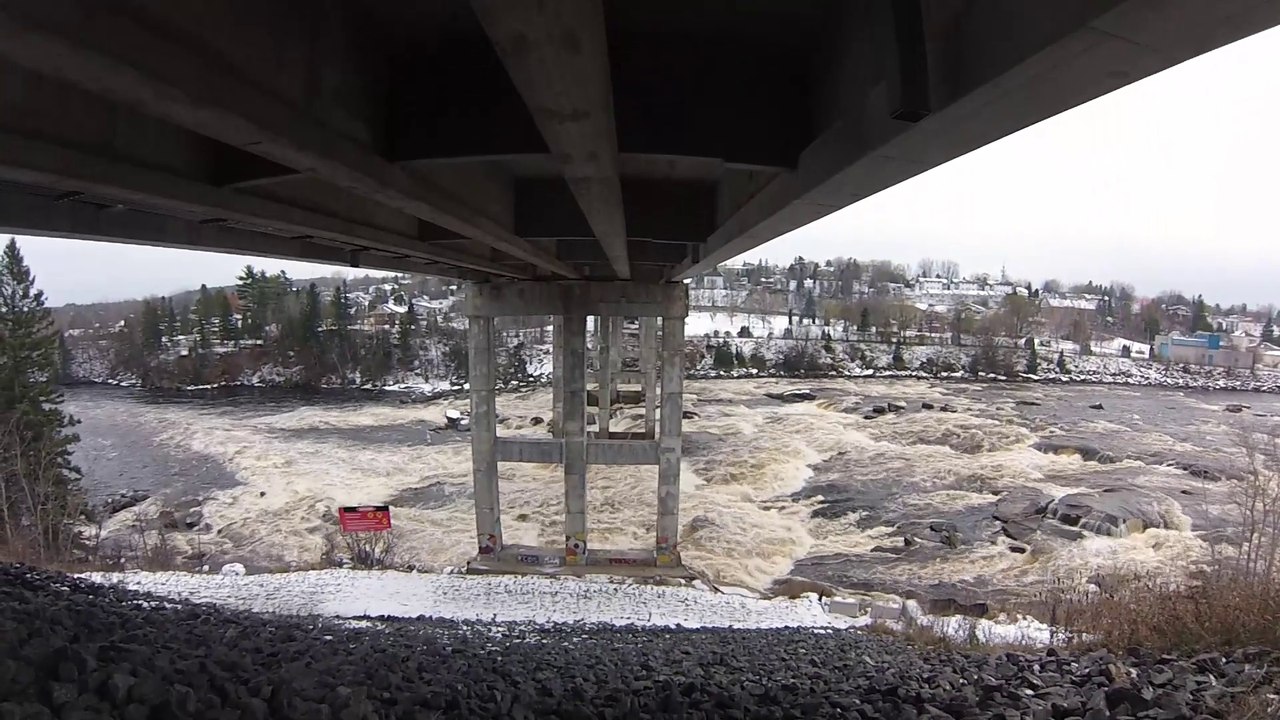 À Pied Alma Pont Carcajou Sous Le Pont 14 Novembre 2023