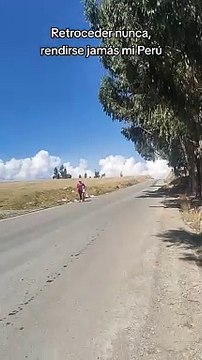 Marchista peruana revela su rutina de entrenamiento a seguidores