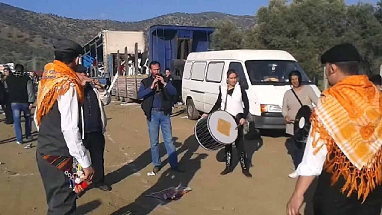 Ege Yöresinden Sebai Zeybeği