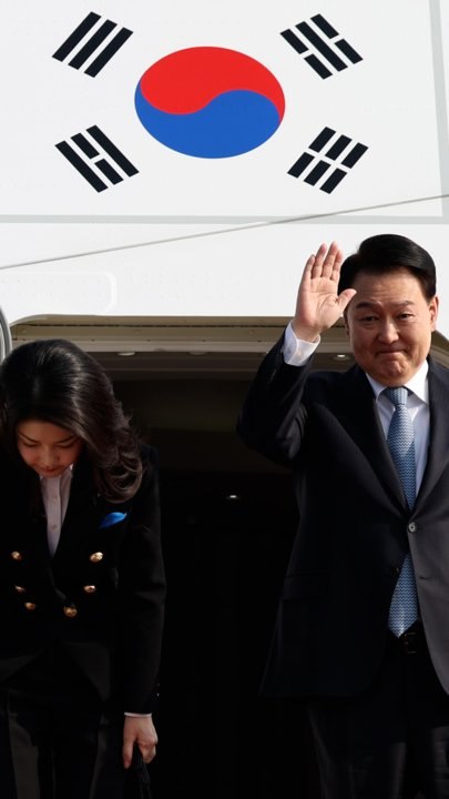 尹, 첫 APEC 정상회의 참석차 미국으로 출국…한중정상회담 주목