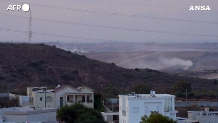 Soldati israeliani entrano a Gaza, anche a piedi