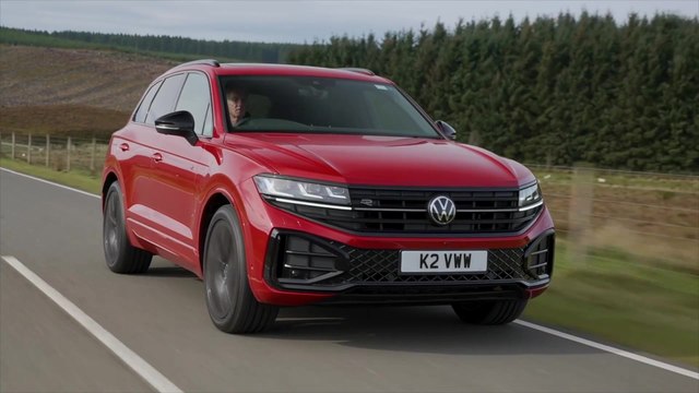 Volkswagen Touareg Black Edition 3.0 TDI 4Motion Driving Video