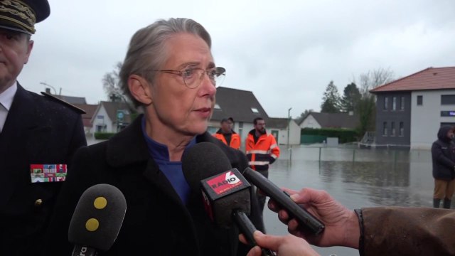 Inondations dans le Pas-de-Calais: Élisabeth Borne assure que le gouvernement sera là pour la remise en état des villes et villages impactés