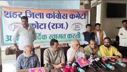 वे ध्रुवीकरण और हम सद्भावना की राजनीति करते है