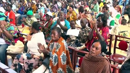 À l’occasion de la journée nationale de la paix, des pèlerins visitent la Basilique notre Dame de la Paix de Yamoussoukro