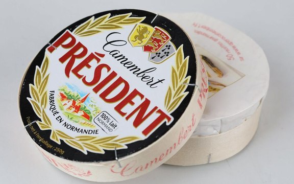 Non, les boîtes en bois des camemberts ne seront pas toutes interdites