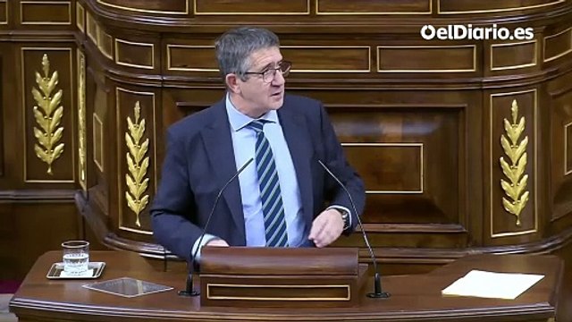 Patxi López: A nosotros no nos fundaron ministros de la dictadura