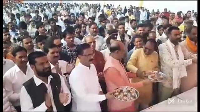 दिवाली के बाद पहले दिन मंडी में 2.50 कट्टे कृषि जिंस की आवक हुई