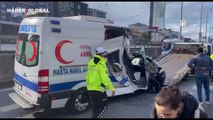 İstanbul'da zincirleme kaza: Beylikdüzü istikametinde trafik akışı durdu
